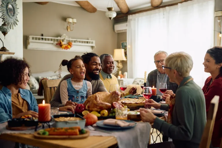 sober-holidays-family-gathering