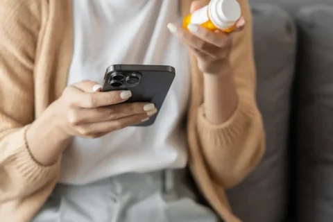 woman-learning-about-medication